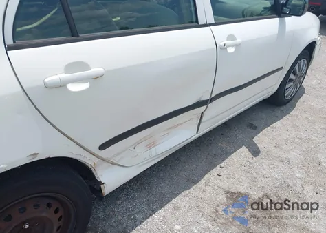 2006 Toyota Corolla Ce from USA, damaged, VIN JTDBR32E560072488